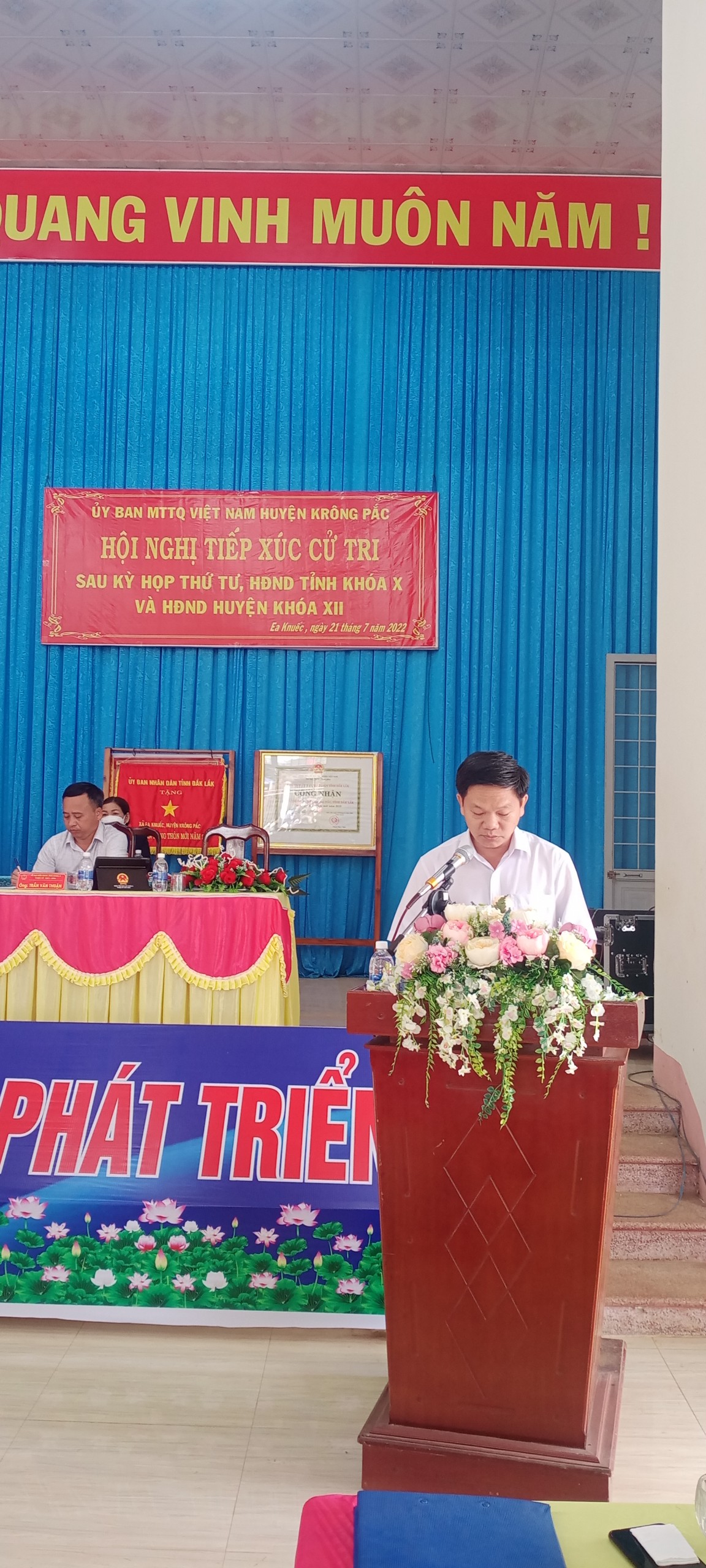 cử tri 8